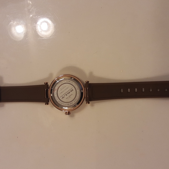 Watch - Picture 3 of 3